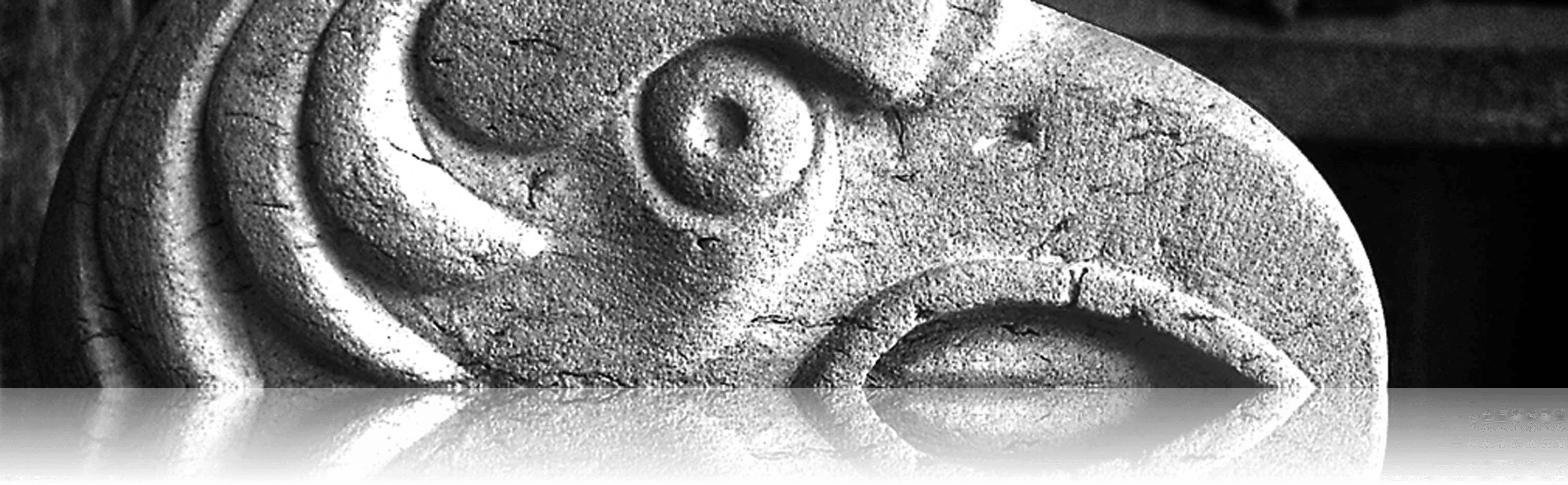 Adlerskulptur